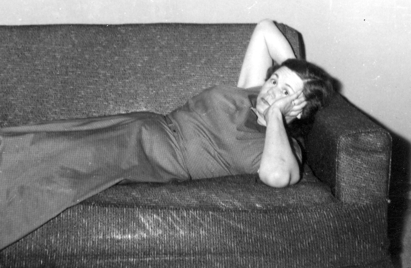 Strong, Anna Laura on sofa