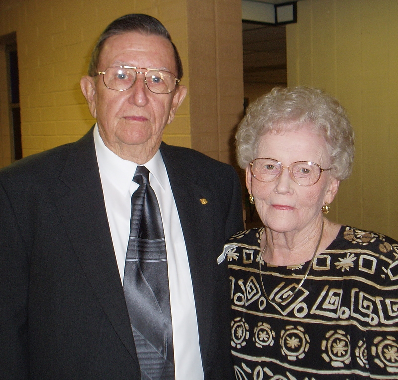 Strong, Robert Henry ca 2004, with wife Viola (Bard)